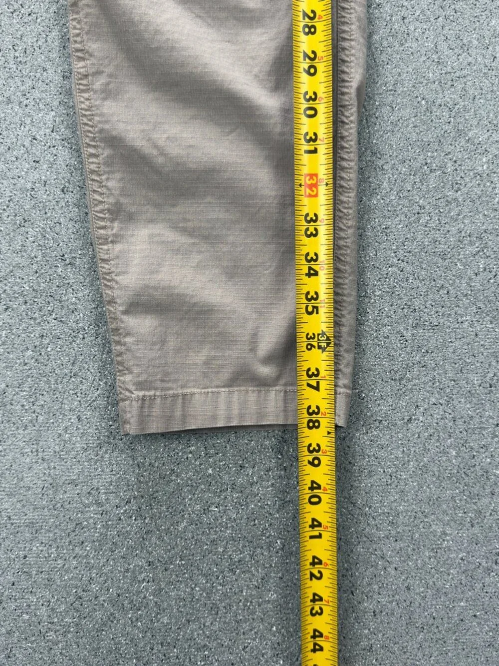 VUORI RIPSTOP CLIMBER PANTS MEN'S M TAPERED CARGO OUTDOOR TRAVEL ZIP BEIGE - Picture 8 of 13